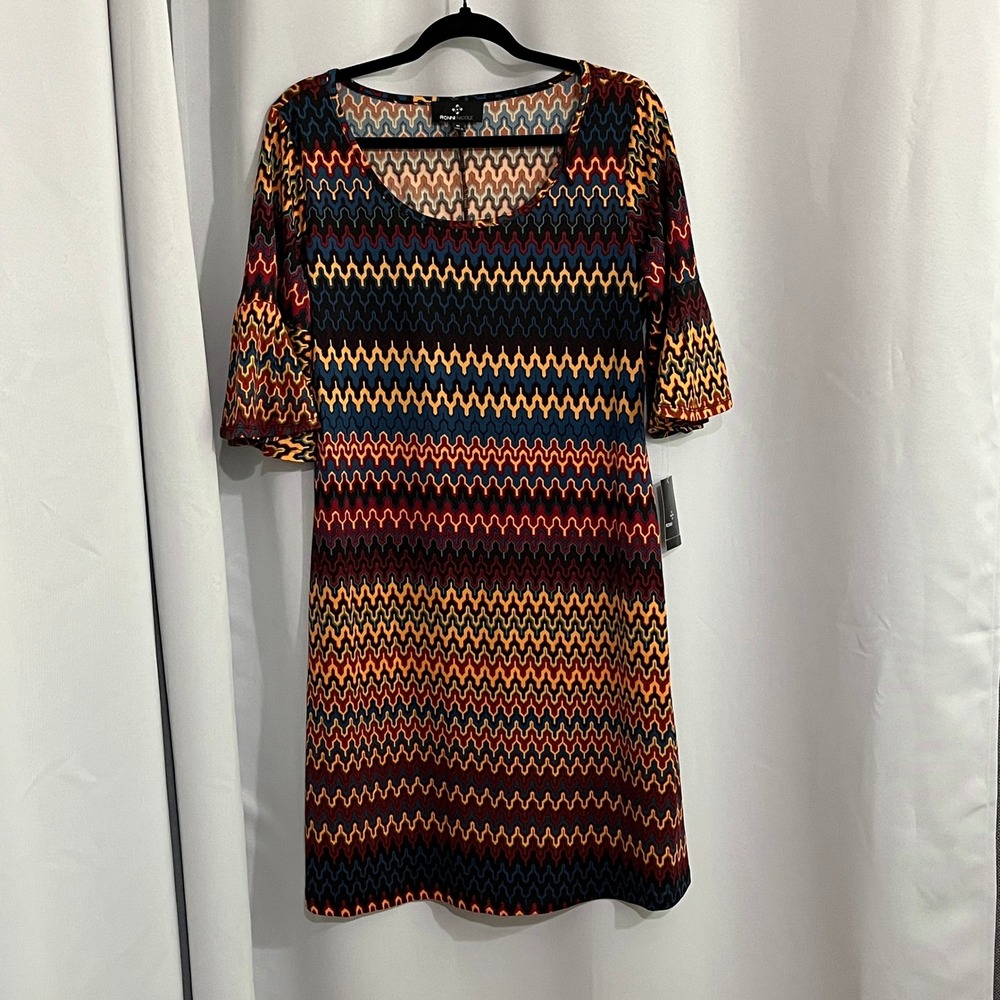 NEW‎ Ronni Nicole Zigzag Shift Dress Womens M Multi Geometric Bell Sleeve Office - Picture 2 of 13